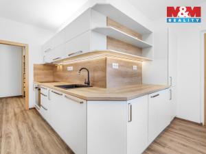 Prodej bytu 3+1, Jablonec nad Nisou, Lužická, 69 m2