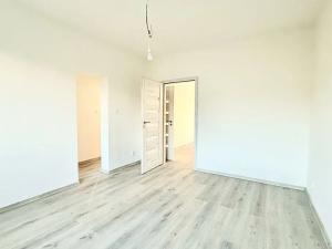 Prodej bytu 2+1, Praha - Malešice, Počernická, 55 m2