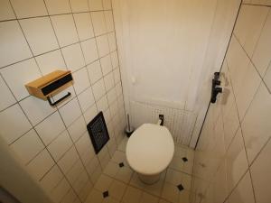 Pronájem bytu 3+1, Praha - Podolí, Gončarenkova, 82 m2