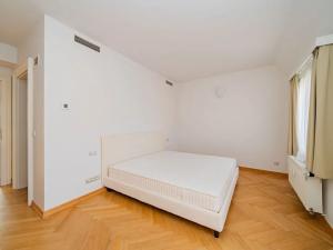 Pronájem bytu 5+1, Praha - Malá Strana, Újezd, 286 m2