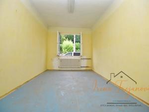 Prodej komerční nemovitosti, Lštění, Míru, 1933 m2