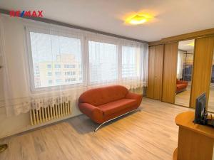 Pronájem bytu 1+kk, Praha - Prosek, Jetřichovická, 30 m2