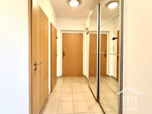 Pronájem bytu 2+kk, Praha - Michle, V dolině, 57 m2