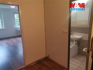 Pronájem bytu 1+kk, Ústí nad Labem - Krásné Březno, Obvodová, 32 m2