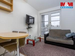 Pronájem bytu 2+kk, Hradec Králové, Na Občinách, 38 m2