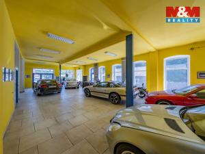 Prodej obchodního prostoru, Šarovy, 400 m2