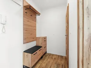 Pronájem bytu 2+kk, Klecany, V Honech, 36 m2