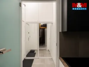 Pronájem bytu 1+kk, Praha, Polská, 32 m2