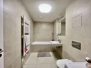 Pronájem bytu 2+kk, Praha - Hlubočepy, Benešova, 48 m2