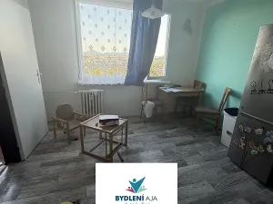 Prodej bytu 1+1, Krupka, Karla Čapka, 36 m2