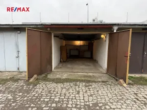 Prodej garáže, Hradec Králové, 18 m2