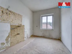 Prodej rodinného domu, Stříbro - Otročín, 300 m2