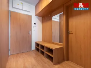 Pronájem bytu 1+kk, Plzeň - Doubravka, Dílenská, 45 m2