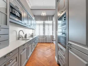 Prodej bytu 3+kk, Karlovy Vary, Vřídelní, 91 m2