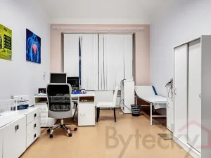 Pronájem ordinace, Praha - Smíchov, Stroupežnického, 84 m2