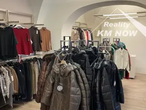 Pronájem obchodního prostoru, Kroměříž, Velké náměstí, 55 m2