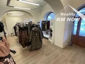 Pronájem obchodního prostoru, Kroměříž, Velké náměstí, 55 m2