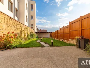 Prodej obchodního prostoru, Uherský Brod, Masarykovo nám., 275 m2