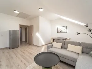 Pronájem bytu 2+kk, Praha - Libeň, Pod Labuťkou, 52 m2