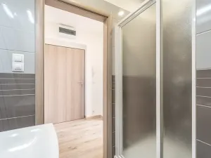 Pronájem bytu 2+kk, Praha - Libeň, Pod Labuťkou, 52 m2
