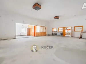 Prodej komerční nemovitosti, Velká Chmelištná, 550 m2