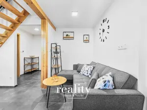 Prodej apartmánu, Perná, 205 m2