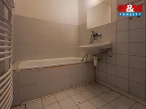 Prodej bytu 3+1, Jeseník - Bukovice, Sládkova, 67 m2