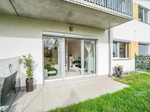 Prodej bytu 2+kk, Unhošť, U Parketárny, 60 m2