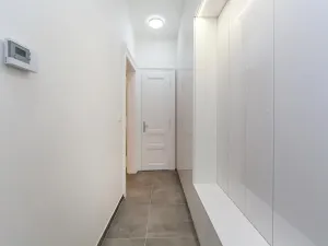 Prodej bytu 2+kk, Praha - Vršovice, Na spojce, 55 m2