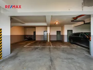 Pronájem bytu 1+kk, Praha - Suchdol, Internacionální, 41 m2