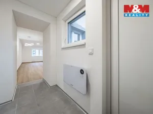 Prodej bytu 1+kk, Chrášťany - Bylany, 29 m2