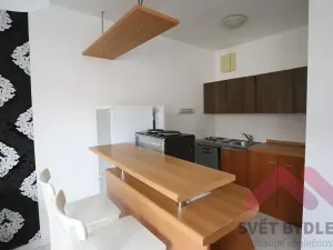 Pronájem bytu 1+kk, Praha - Vysočany, bratří Dohalských, 42 m2