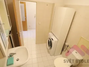 Pronájem bytu 1+kk, Praha - Vysočany, bratří Dohalských, 42 m2