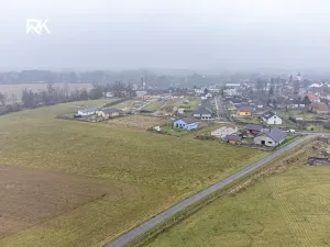 Prodej pozemku pro bydlení, Uhersko, 944 m2