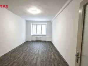 Pronájem bytu 2+1, Ostrava - Poruba, Nálepkovo náměstí, 55 m2