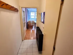 Pronájem bytu 2+kk, Praha - Troja, Hnězdenská, 37 m2