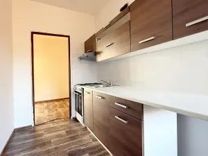 Pronájem bytu 2+1, Chomutov, 17. listopadu, 62 m2