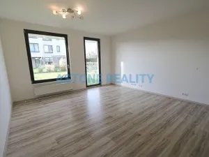 Pronájem bytu 2+kk, Praha - Vysočany, Sousedíkova, 60 m2