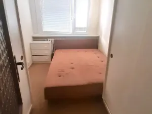 Pronájem bytu 3+1, Praha - Lhotka, V pláni, 63 m2