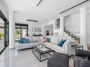 Prodej rodinného domu, Guardamar del Segura, Španělsko, 194 m2