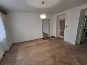 Prodej bytu 2+1, Kynšperk nad Ohří, Zámecká, 56 m2