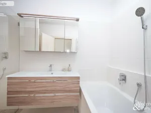 Pronájem rodinného domu, Praha - Břevnov, Oddělená, 250 m2