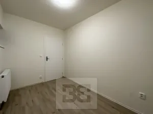 Pronájem bytu 2+kk, Praha - Hostavice, Jakubovská, 39 m2