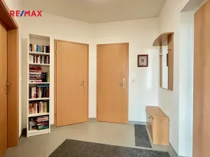 Pronájem bytu 2+kk, Praha - Vršovice, Ruská, 57 m2