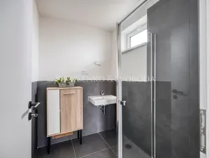 Prodej apartmánu, Frymburk, 218 m2