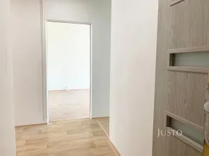 Pronájem bytu 2+1, Ústí nad Labem, Ladova, 61 m2