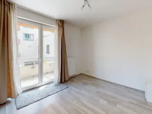Pronájem bytu 2+kk, Praha - Holešovice, Na Maninách, 65 m2