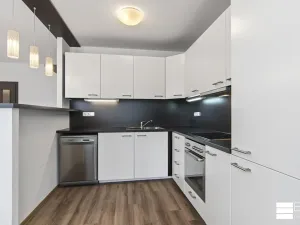 Pronájem bytu 3+kk, Neratovice, nám. Republiky, 78 m2