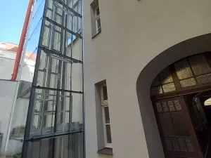 Pronájem bytu 2+kk, Praha - Holešovice, Letohradská, 48 m2