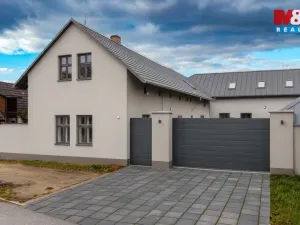 Prodej rodinného domu, Přerov nad Labem, 235 m2